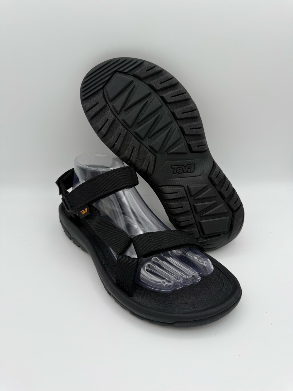 NWOT Women's Teva Hurricane XLT2 Black Hiking Strappy Slingback Sandals Size 9